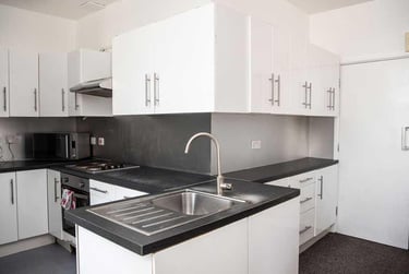 5 bed flat, Furzehill Road, Mutley, Plymouth, PL47JZ - Image 14